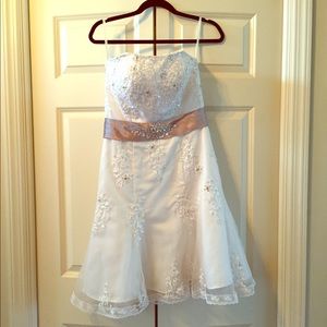 Perfect wedding rehearsal dinner dress 💍 size 6